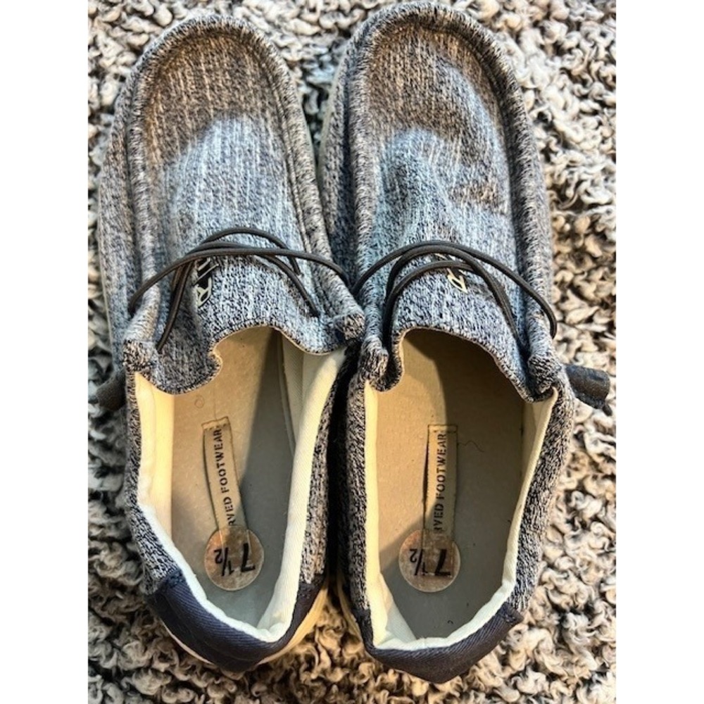 Men's Reserve Footwear Slip Ons Size 7.5